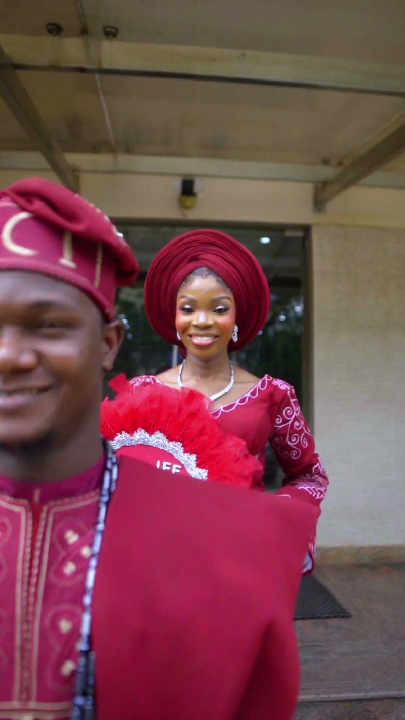 Traditional Outfit Wedding Cinema by Olympus Atelier